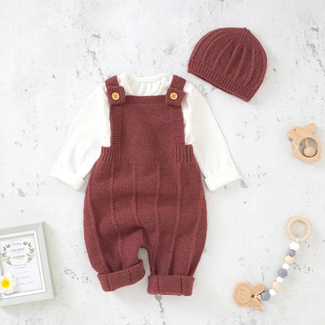 Completo e cappellino per neonato morbido
