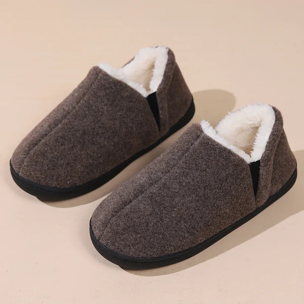 Pantofole confortevoli unisex in peluche