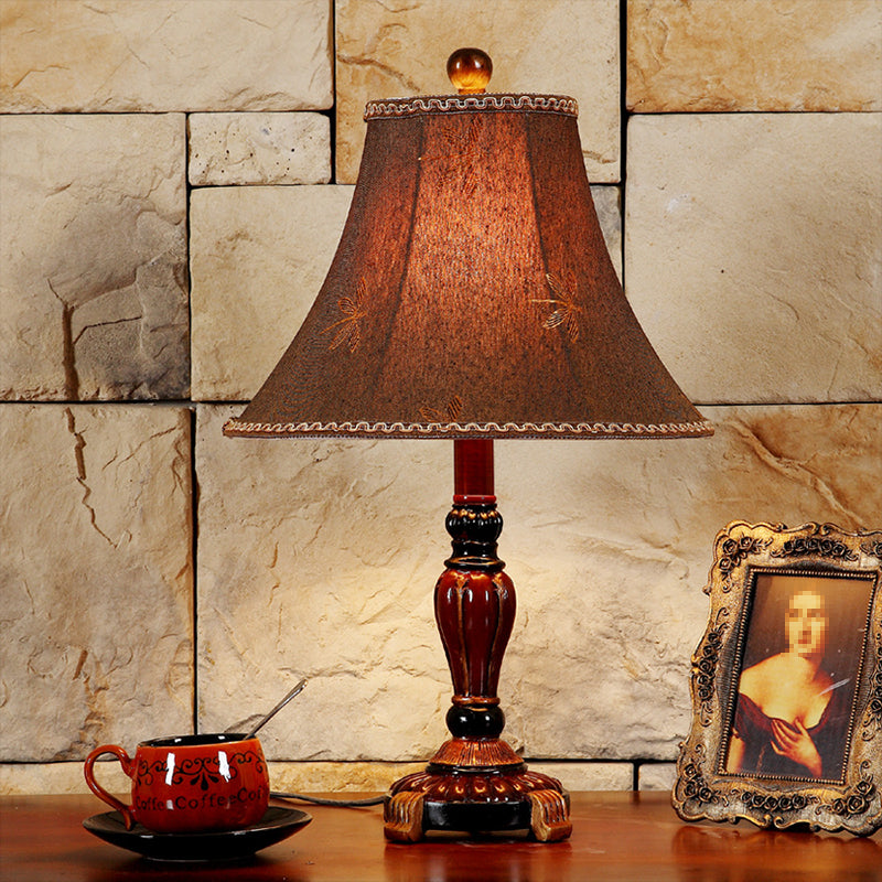 Lampada Elegante con Paralume a Campana in Tessuto