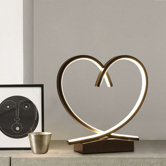 Table de nuit en bois massif design cœur romantique