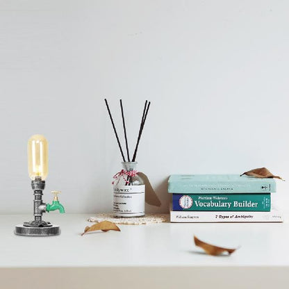 Lampada da tavolo elegante in vetro chiaro con paralume rotondo