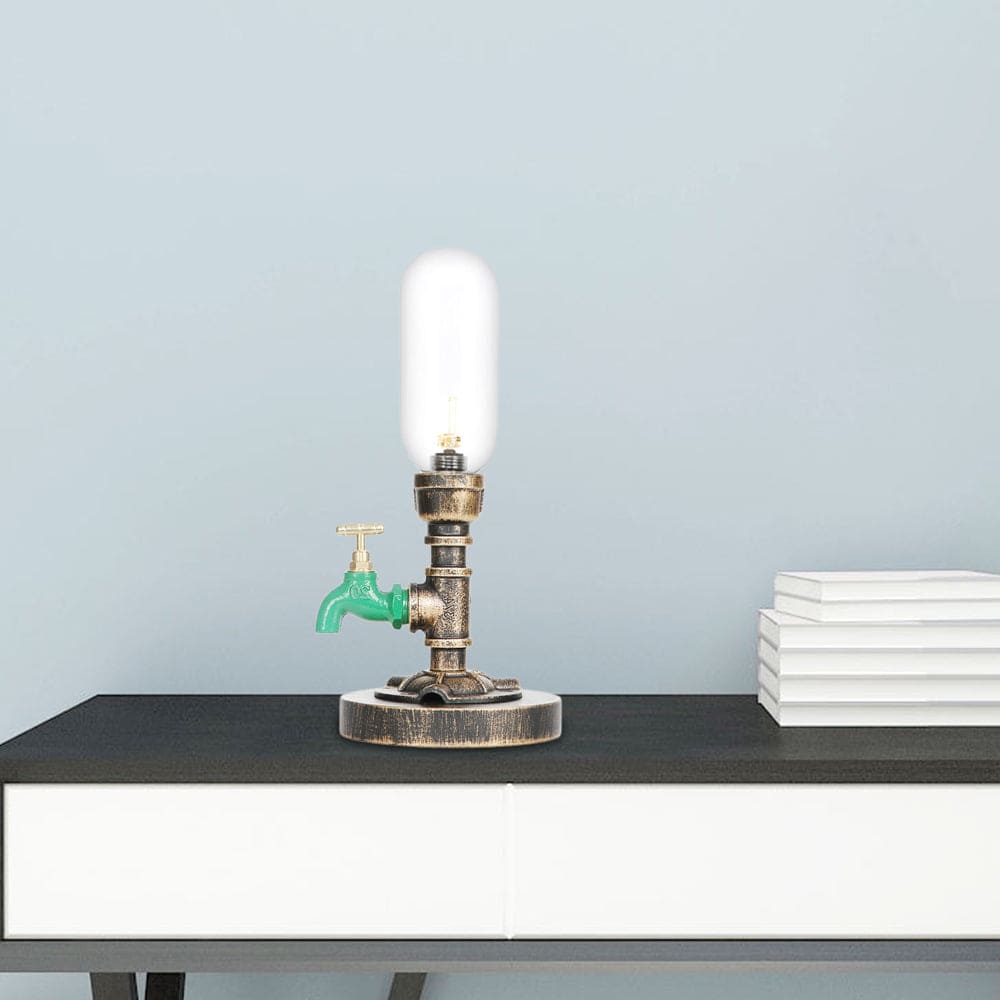 Lampada da Tavolo in Metallo Elegante con Paralume Industriale