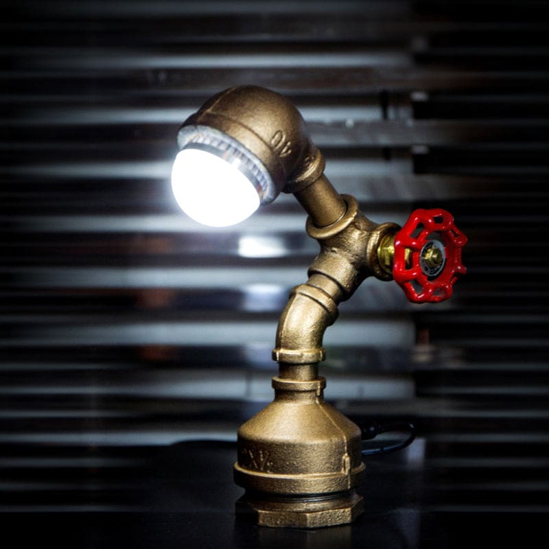 Lampada robot industriale in metallo con interruttore meccanico