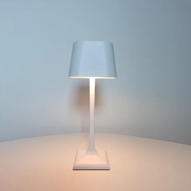 Lampada da Scrivania LED Compatta e Quadrata