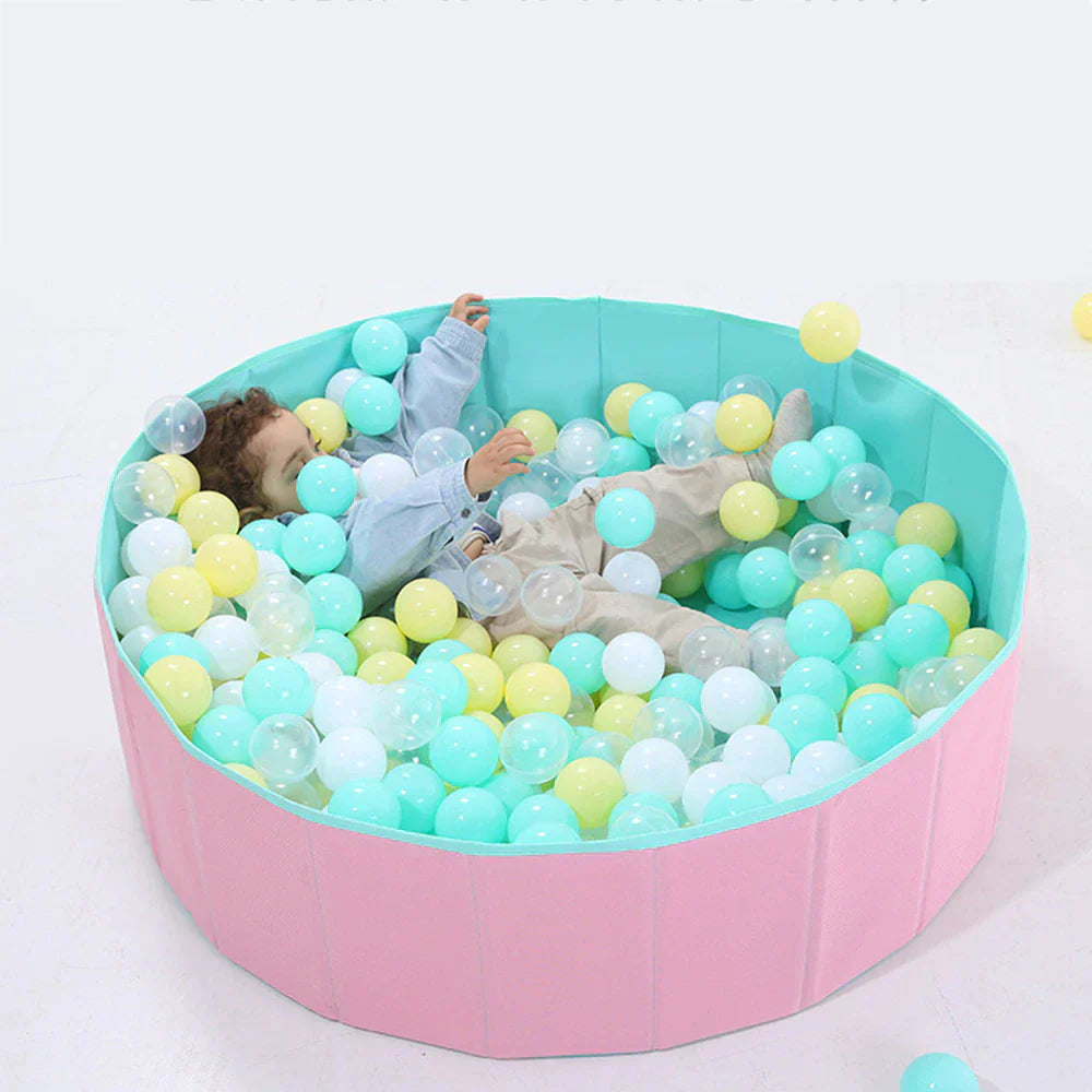 Vasca con palline per bambini