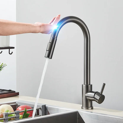 Miscelatore cucina elettronico con sensore automatico
