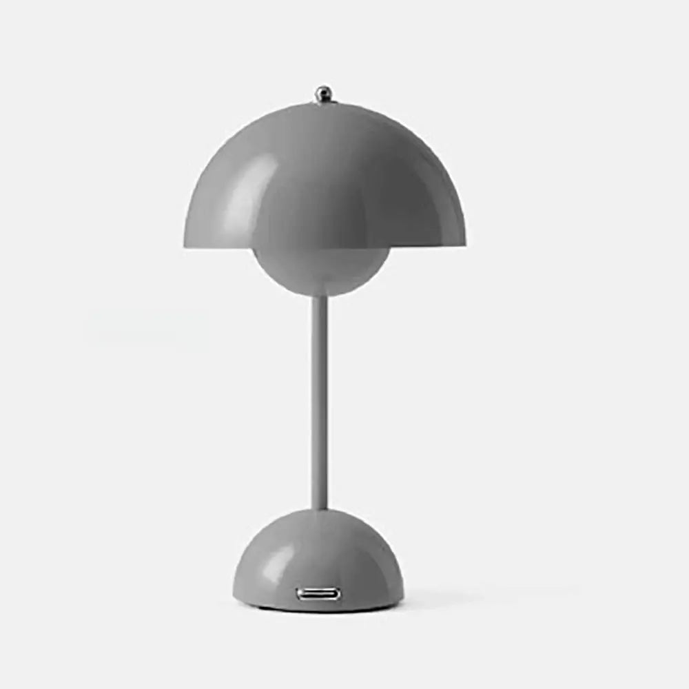 Lampada da tavolo design con illuminazione chic