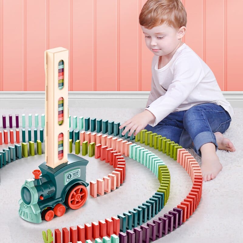 Train domino automatique à mécanisme motorisé
