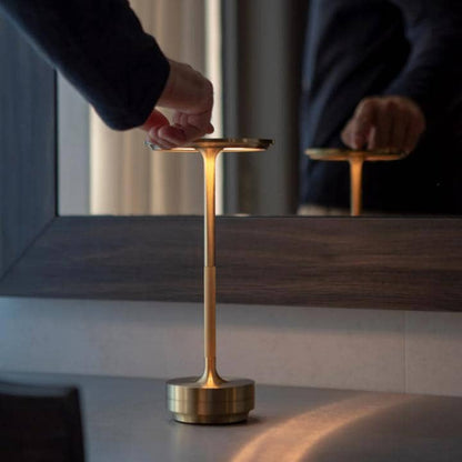 Lampe de table sans fil à intensité réglable portable